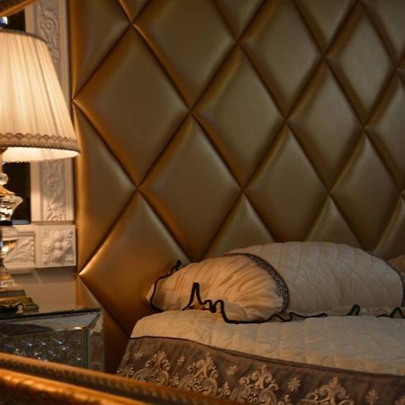 Le Petit Versailles Vernon  Dış mekan fotoğraf